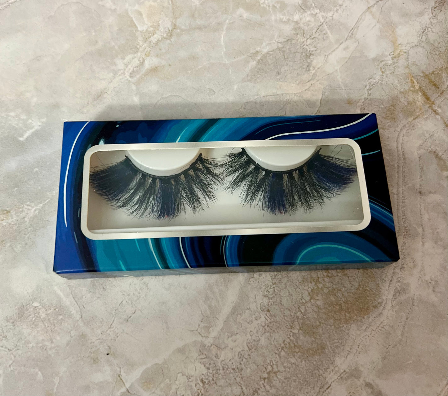 Lashes- Black/Pop of Blue